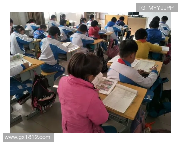 足球明星魅力四射出圈高清照片集锦让你领略他们的风采与激情